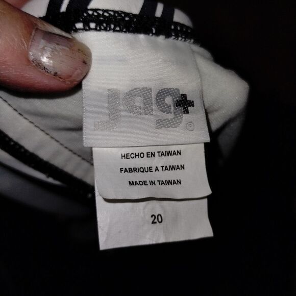 Black & White striped plus size tankini - Picture 3 of 4